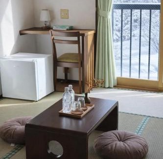 Yuzawa-machi Hotel | 雪场缆车站旁-START HOUSE PIAA-Ski IN Ski OUT