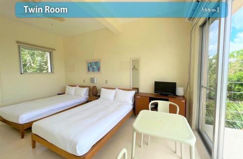 Ishigaki Apartment | 青の洞窟 Blue in Green