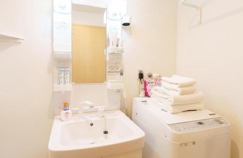 Namba Apartment | 青葉邸 NIPPONBASHI Room 601 3 Min Walk to Kuromon Market 2BR Family Residence