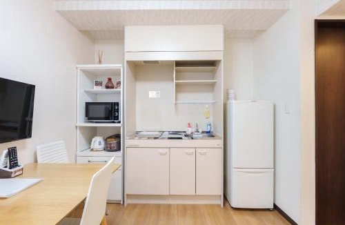 Namba Apartment | 青葉邸 NIPPONBASHI Room 603 3 Min Walk to Kuromon Market Bright 2BR Family Residence