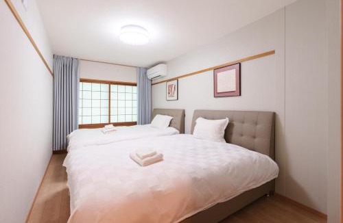 Dotonbori Apartment | 青葉邸 TSUDOI 5 Min Walk to Dotonbori and Kuromon Market 5BR Private House