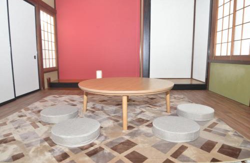 Takaoka Apartment | 高岡ゆるり家 Yururi-Ya