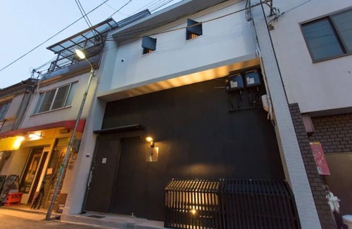 Sennichimae House | 01Group stay CLASSE/350m walk from Namba station/280m walk from Nihonbashi station/Maximum 6 people/WIFI
