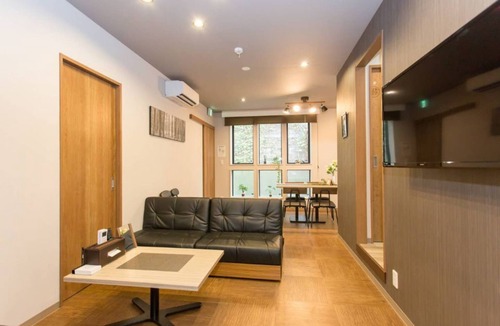 Minami Apartment | 02Group stay CLASSE /350m walk from Namba station /280m walk from Nihonbashi station /Maximum 8 people /WIFI