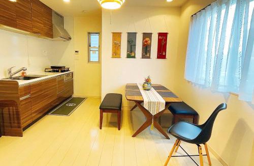 Nishinari Villa | 1分钟步行地铁站&关西机场直达3站难波天王寺心斋桥梅田直达&超新独栋4室1厅2厕1含浴缸大浴室1阳台&免费停车&楽の居Joy-inn