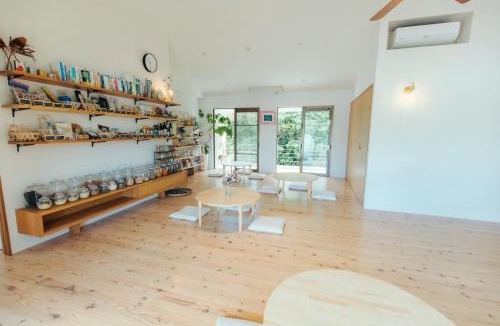 Nago Villa | 1日2組限定オーシャンビューのお宿-MANANI House-