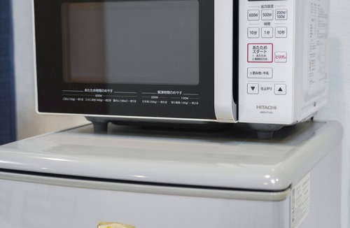 Nishinari House | 1 min. from Hanazono station! 4 minutes from Namba! Shower room with shower and toilet on each floor! Osaka Castle Tsutenkaku Tennoji near! Wi-Fi Yes! Starry night vendor