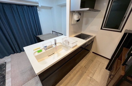 Kujo Apartment | 1 queen bed/1 sofa bed/max 4 people/4 min walk from Kujo subway station!