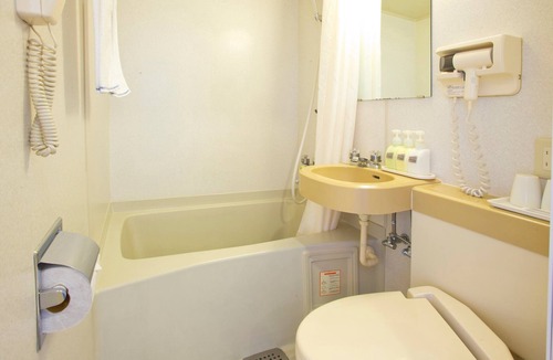 Naka Ward Hotel | 15 square meters nonsmoking compact twin 10 o/Hamamatsu Shizuoka