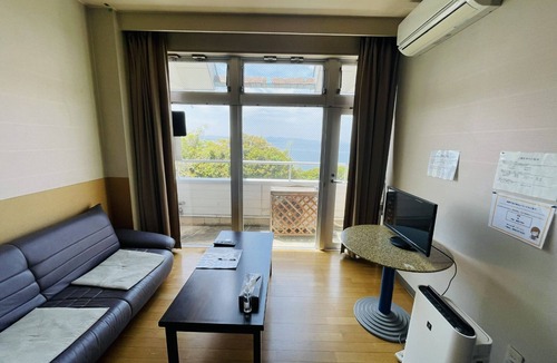 Masuda Hotel | 2 meals included 2nd floor ocean view 2 queen/Masuda Shimane