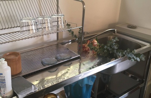 Kamakura Condo | 2 minute walk to the hot spring, with a view of the lighthouse on Enoshima Island, this is the vacation home in Inamuragasaki, Kamakura prepared just for you.
