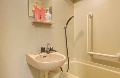 Naniwa Apartment | 2 Units Same Floor/30sec Tsutenkaku/1 stop Namba 5