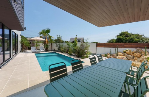 Isumi Villa | 2026年8月新築,海直結!ビーチフロント,オーシャンビュー,プール,サウナ付きヴィラ-Taito Pool EDGE-