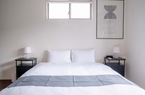 Ozu Apartment | 25 mins to Aso Volcano Serene 4BR House by Restavio