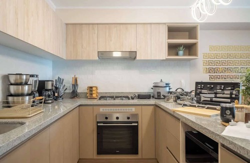 Petit Jean Ocharan Condo | 2BR Prime Larco Walk Larcomar Full Amenities