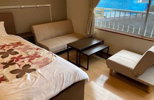 Fujikawaguchiko Hotel | 2F Westernstyle room 2 Small staircase ant roo/Minamitsuru-gun Yamanashi