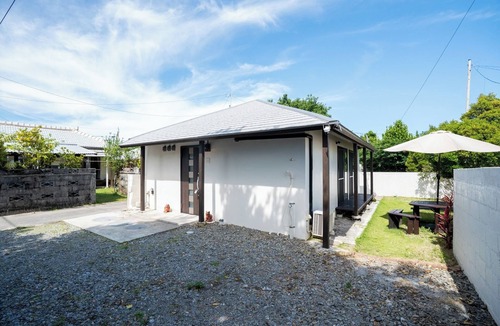 Imadomari House | 2minute walk to the beach | Entire house rental in NakijinImadomari | Reopening in June | 13 minu/Kunigami District Okinawa