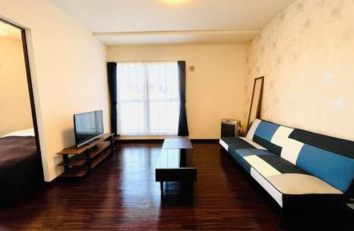 Chuo-ku Apartment | 3-5札幌駅から徒歩10分の広々38平米のデザインアパートメントのエアコン洗面台完備