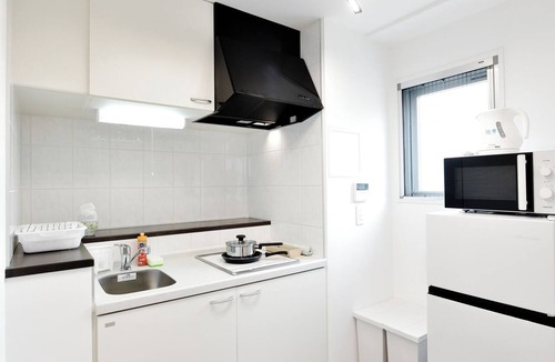 Namba Apartment | 3 min to Honmachi Stn! Wi-Fi, Great Access to Namba, Umeda & Shinsaibashi