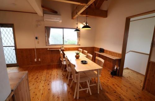 Hentona House | 3 Minute Walk to the Beach - BELL WALK