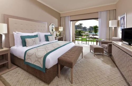 Sharm El Sheikh Hotel | 3 Peaceful and Sleek Rooms Near Shops, Entertainment, and Sharm’s Stunning Coast