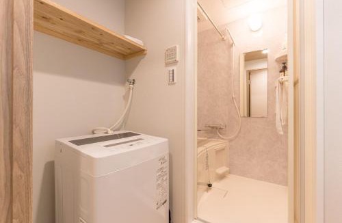 Nishiyodogawa-ku Apartment | 3min Walk to Himejima Up to 16 Guests