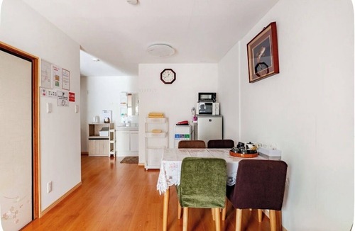Nishinari House | 4 mins Metro to Namba. near stn. 2 floors japanese style.2tatami rooms, 2toilets