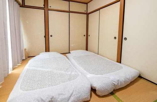 Sakura Apartment | 401号室貸切！2DK/京成佐倉駅徒歩3分・電車成田空港20分・京成上野直結！厨房/風呂/畳/4名