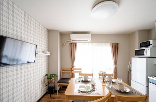 Namba Apartment | 4th Floor/Shinsaibashi River View/Near Dotonbori, Kuromon Market, and Nipponbashi Station