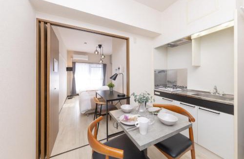Nakamura Apartment | 5-min drive from Nagoya 5 guests 2 beds 701