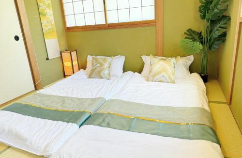 Tsubaki Onsen Villa | 5 mins walk from Yuzaki bus stop, sea view, parking lot,