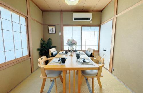 Tsubaki Onsen Villa | 5 mins walk from Yuzaki bus stop, sea view, parking lot,