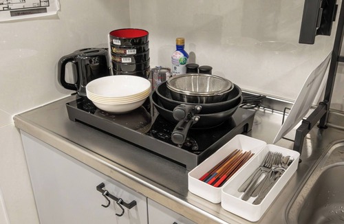 Higashinari House | 5 minutes walk from Midoribashi Station Easy acc - TRhouses / Osaka Ōsaka