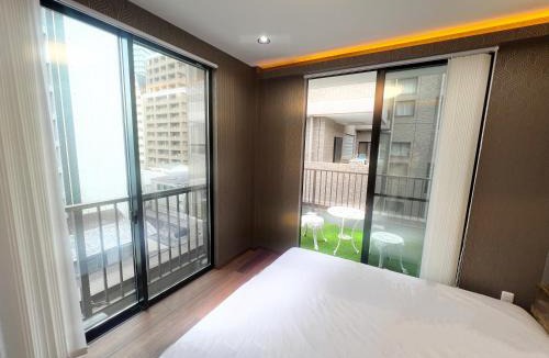 Tanimachi Apartment | 501落地大床房-心斋桥-道顿堀-日本桥-大阪城公园-难波-梅田-地铁站200m-京都奈良神户-5楼 无电梯