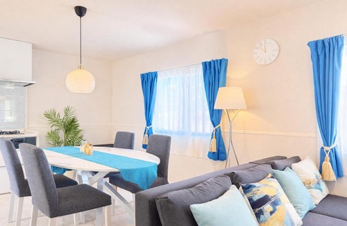 Ginowan Apartment | 7名乗りレンタカー無料 & 空港送迎 - Sunstone Residence 2F