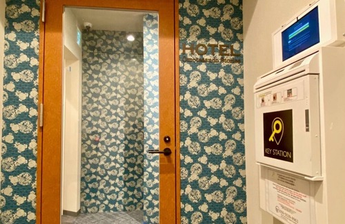 Minamiaoyama House | 704 HOTEL Omotesando Stories / Minato-ku Tokyo