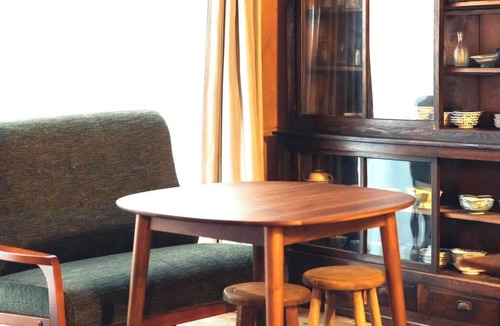 Beppu House | 9 min. walk from Beppu Station/Rental of an old reclaimed house/Max. 6 people/Inn where you can spend a special time with one-of-a-kind vessels and furniture/Free Wi-Fi