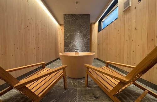 Chuo-ku Hotel | 9HOTEL Tenjin