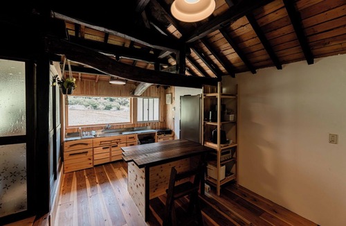 Mihara House | A renovated room that takes advantage of the goodn/Mihara Hiroshima