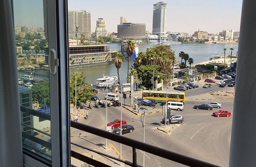 Al Duqqi Apartment | AB N401 Spacious 2BR Duplex with Partial Nile View
