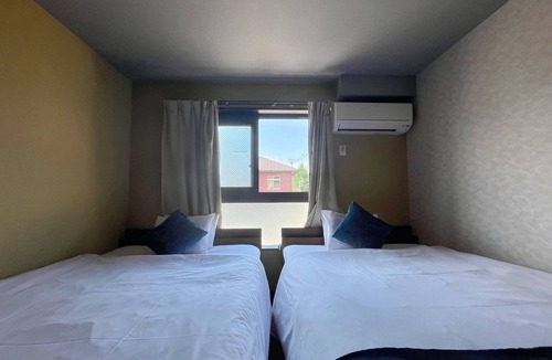 Nakagyo Ward Hotel | Accommodates 4 people Miro Kyoto sightseeing 5minute walk from JR Nijo Castle Station near Nijo/Kyoto Kyōto