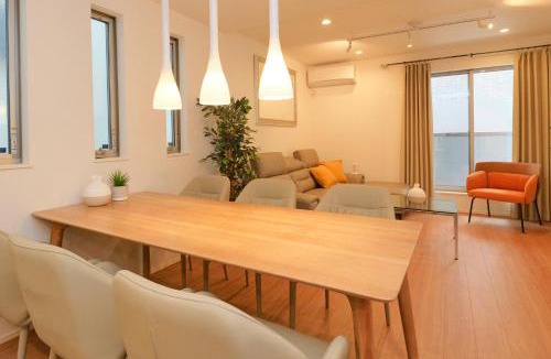 Honmachi House | ACOE HATSUDAI - 4BR Entire Home Upscale Area