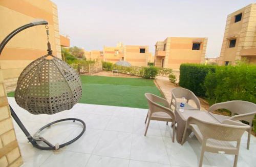 Ras Sudar Ski Chalet | Adam Villa New Venecia El Ain El Sokhna