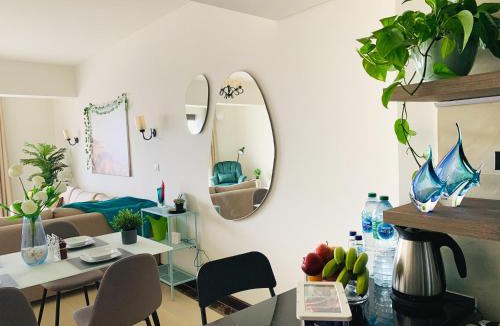 New Cairo Apartment | Adorable Sunny Apartment with Free Pool and Mall Access