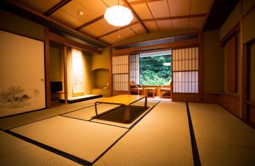 Aizuwakamatsu Hotel | Aizu Higashiyama Onsen "Tsuki no Akari" self-service INN