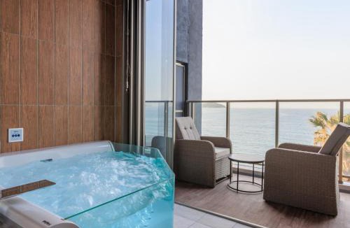 Nishi Ward Resort | Alba HOTEL & Glamping