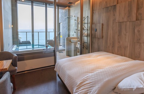 Nishi Ward Resort | ALBAHOTELANDGLAMPING