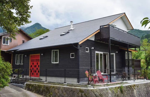 Takachiho House | An entire chalet for rent in Takachiho Town Nishi/Nishiusukigun Miyazaki