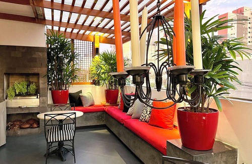 Miraflores House | Ana Frank Boutique Hotel