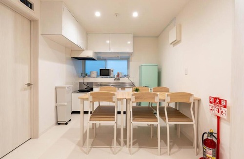 Nishi Apartment | And Stay Yokohama Free New E Bikes 2 Stops to Yokohama Stn